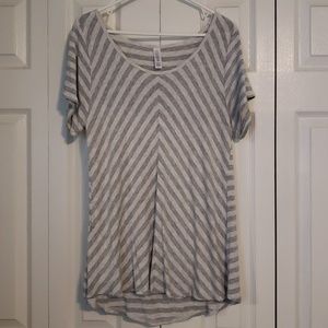 Lularoe classic t